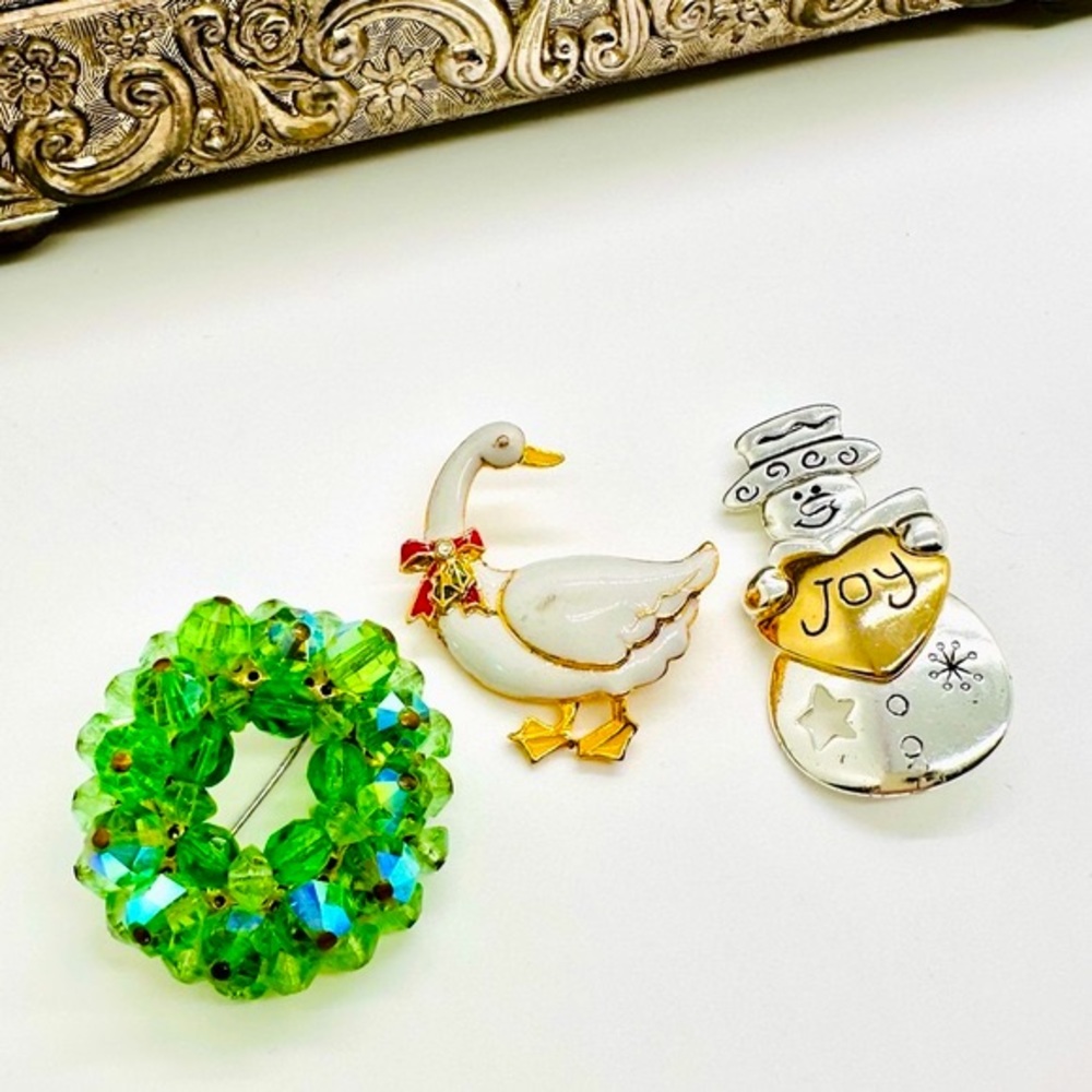 Vintage Christmas Goose Brooch lot